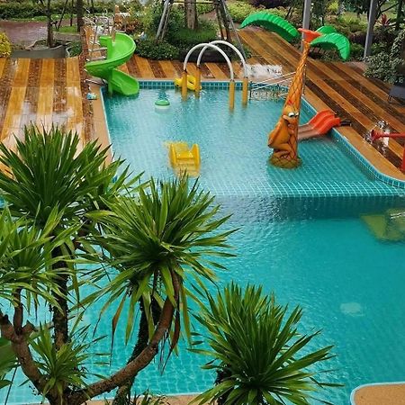 Mana-An Lake Hill Resort มานาอันเลคฮิลล์รีสอร์ต Chiang Mai Esterno foto