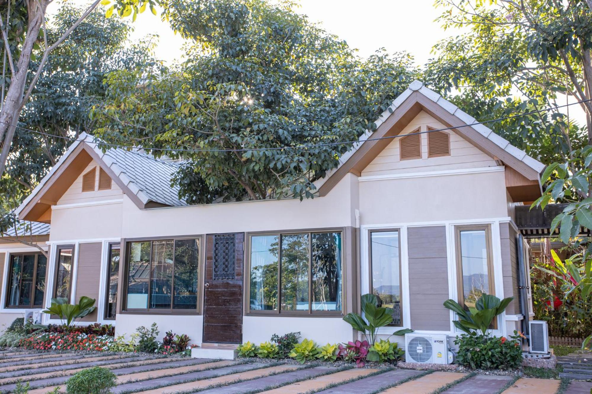 Mana-An Lake Hill Resort มานาอันเลคฮิลล์รีสอร์ต Chiang Mai Esterno foto