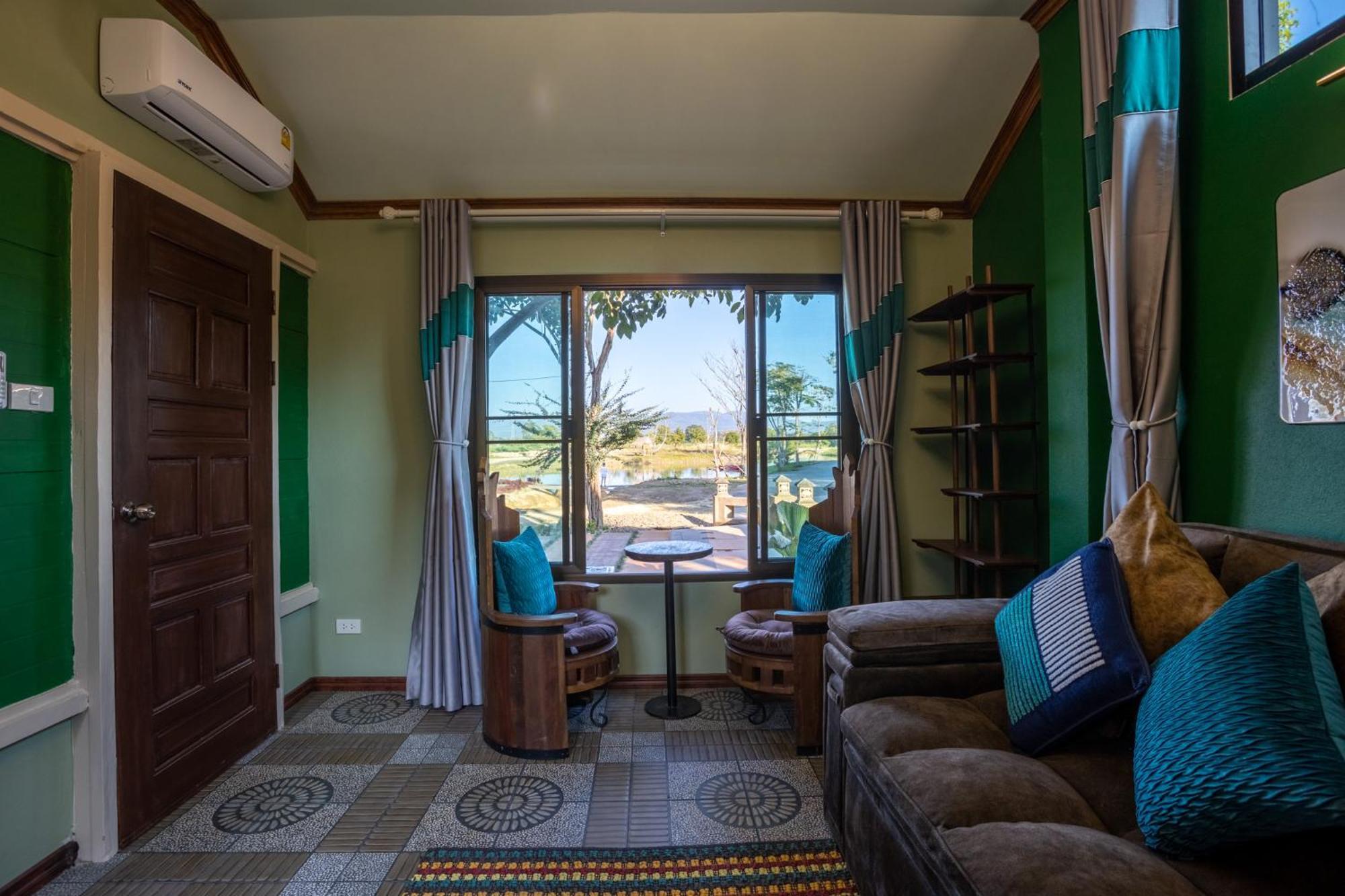 Mana-An Lake Hill Resort มานาอันเลคฮิลล์รีสอร์ต Chiang Mai Esterno foto