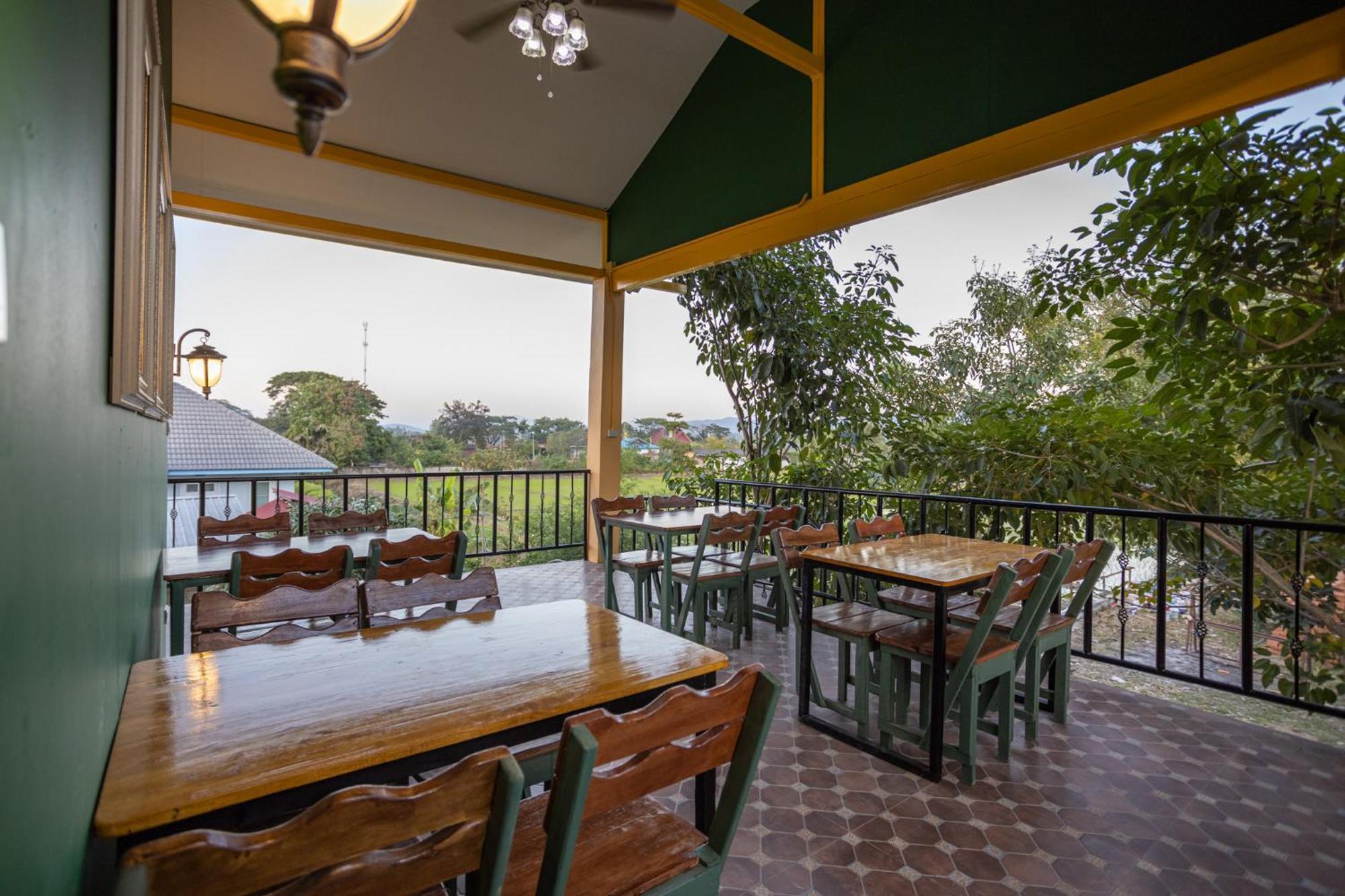 Mana-An Lake Hill Resort มานาอันเลคฮิลล์รีสอร์ต Chiang Mai Esterno foto