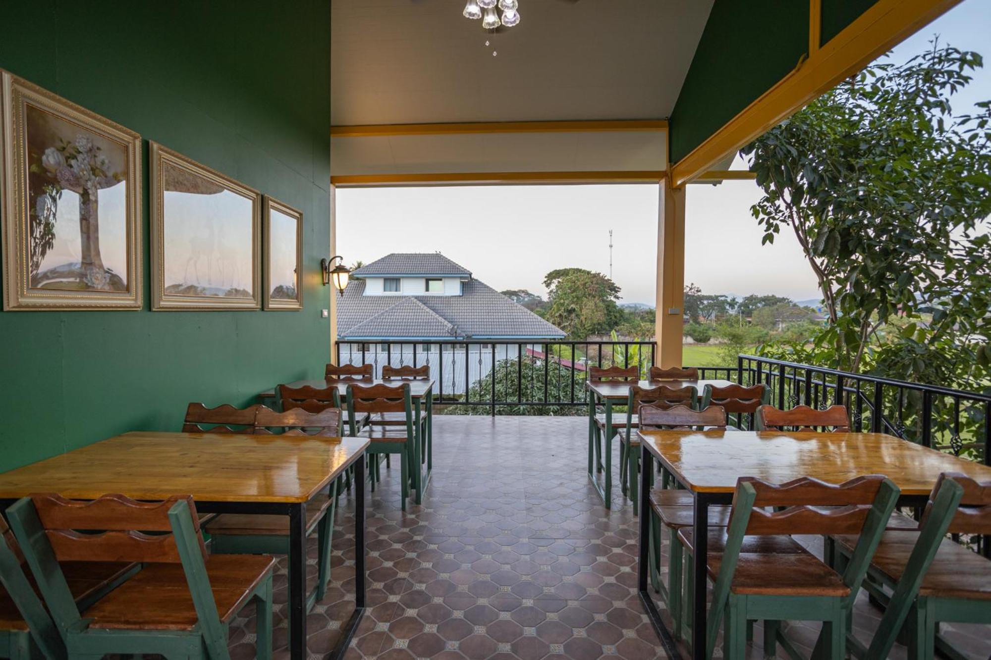 Mana-An Lake Hill Resort มานาอันเลคฮิลล์รีสอร์ต Chiang Mai Esterno foto