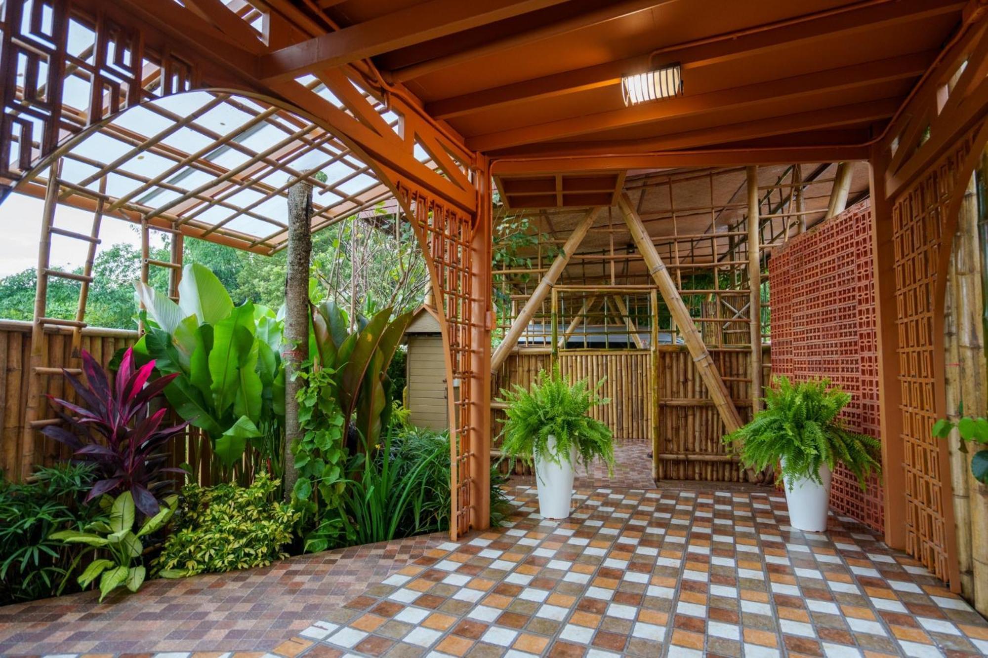 Mana-An Lake Hill Resort มานาอันเลคฮิลล์รีสอร์ต Chiang Mai Esterno foto