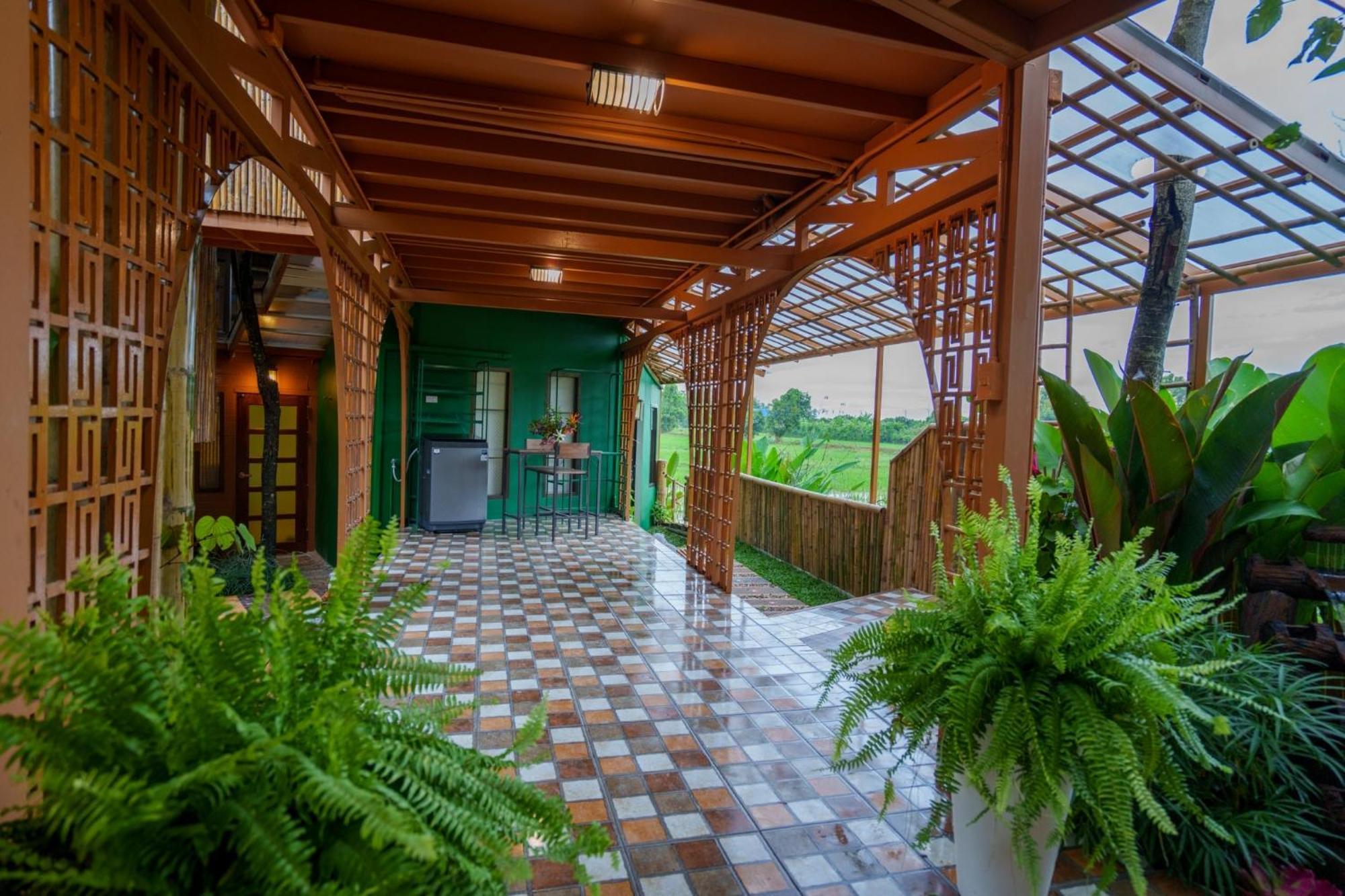 Mana-An Lake Hill Resort มานาอันเลคฮิลล์รีสอร์ต Chiang Mai Esterno foto